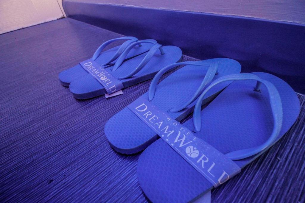 קואזון סיטי Hotel Dream World Araneta Cubao מראה חיצוני תמונה